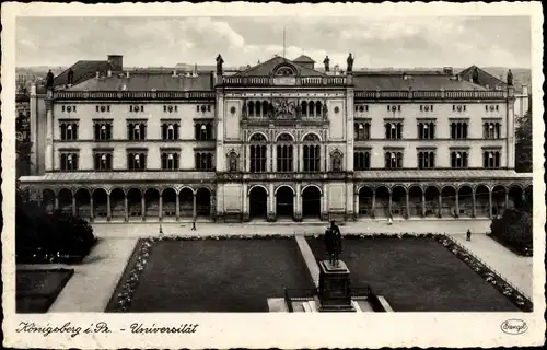 Ak Kaliningrad Königsberg Ostpreußen, Universität, Parkanlagen mit Denkmal