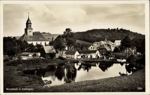 Ak Weißbach Amtsberg im Erzgebirge, Blick auf den Ort, Kirche, Teich