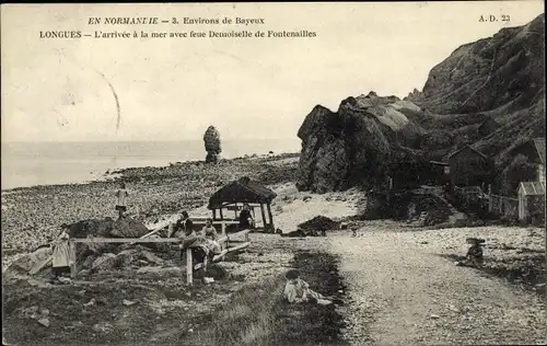 Ak Longues Calvados, L'arrivee a la mer avec feue Demoiselle de Fontenailles