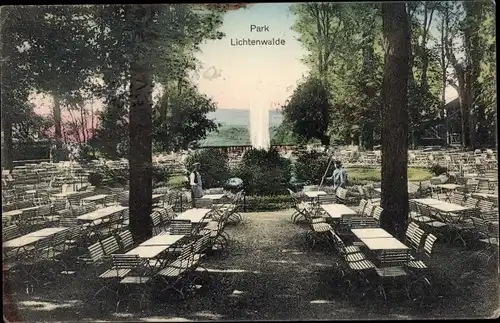 Ak Lichtenwalde Niederwiesa Sachsen, Park mit Restaurant-Terrasse und Springbrunnen