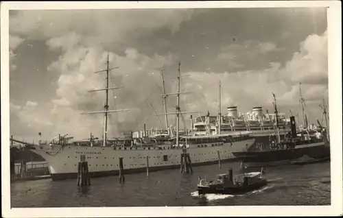 Foto Ak Hamburg, Segelschiff Hein Godenwind, schwimmende Jugendherberge