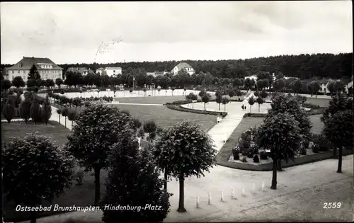 Ak Ostseebad Brunshaupten Kühlungsborn, Hindenburgplatz