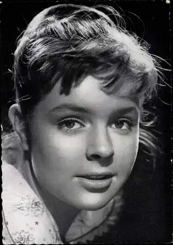 Ak Schauspielerin Sabine Sinjen