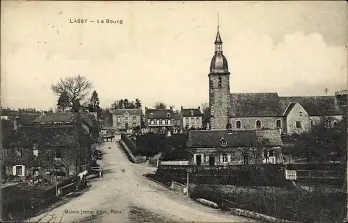 Ak Lassy Calvados, Le Bourg