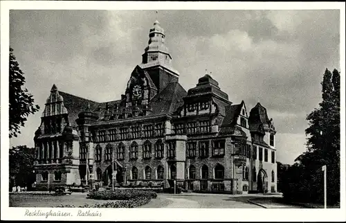 Ak Recklinghausen in im Ruhrgebiet, Blick auf das Rathaus, Fassade