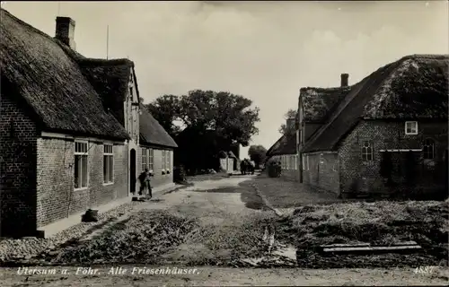 Ak Utersum Föhr in Nordfriesland, Alte Friesenhäuser