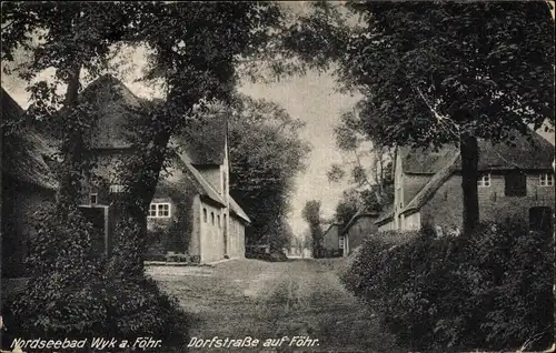 Ak Wyk auf Föhr in Nordfriesland, Dorfstraße