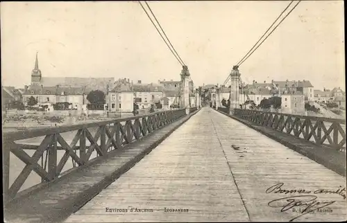 Ak Ingrandes Maine-et-Loire, Blick von der Brücke zur Stadt