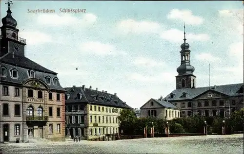 Ak Saarbrücken im Saarland, Schlossplatz, Rathaus, Kirchturm