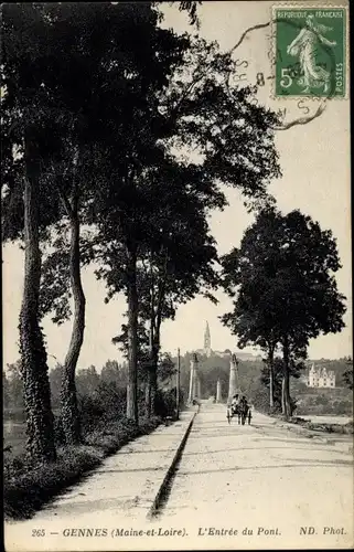 Ak Gennes Maine et Loire, L'Entrée du Pont