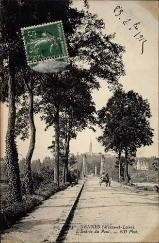 Ak Gennes Maine et Loire, L'Entrée du Pont