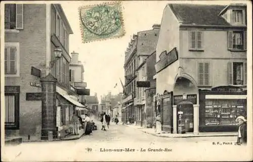 Ak Lion sur Mer Calvados, La Grande Rue