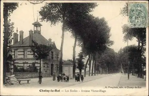 Ak Choisy le Roi Val de Marne, Les Ecoles, Avenue Victor Hugo