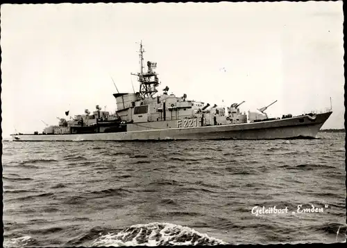 Ak Deutsches Kriegsschiff, Geleitboot Emden F221, Bundesmarine