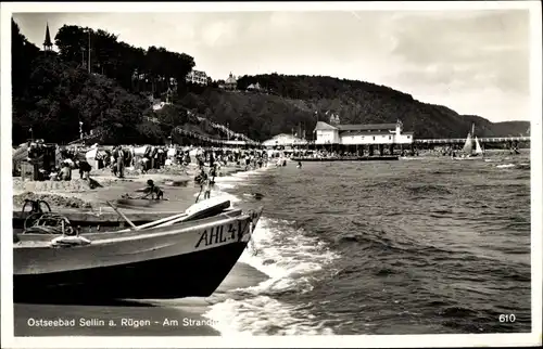 Ak Ostseebad Sellin auf Rügen, Am Strand, Ruderboot AHL. 41