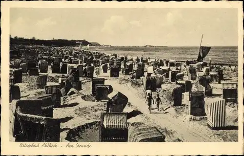 Ak Ostseebad Ahlbeck Heringsdorf auf Usedom, Am Strande