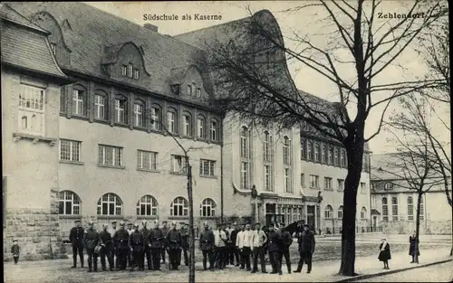 Ak Berlin Zehlendorf, Südschule als Kaserne, Soldaten