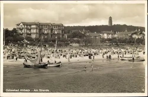 Ak Ostseebad Ahlbeck Heringsdorf auf Usedom, Am Strande