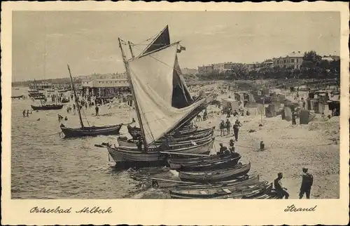 Ak Ostseebad Ahlbeck Heringsdorf auf Usedom, Strand, Segelboote