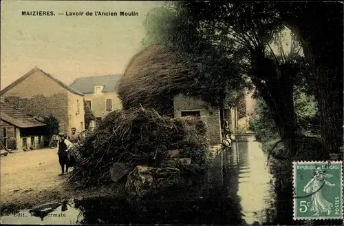 Ak Maizieres Calvados, Lavoir de l'Ancien Moulin