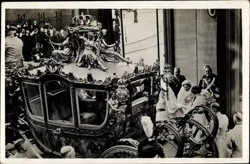 Ak 't Vorstelijk Huwelijk, Hochzeit Juliana der Niederlande mit Prinz Bernhard, Kutsche