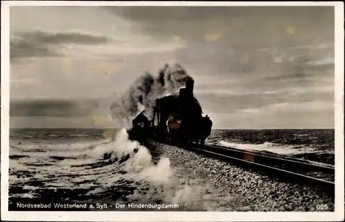 Ak Sylt in Nordfriesland, Eisenbahn auf dem Hindenburgdamm,