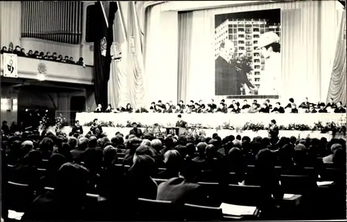 Foto Ak DDR, Versammlung der FDJ, Walter Ulbricht