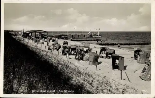 Ak Seeheilbad Zingst an der Ostsee, Am Strand