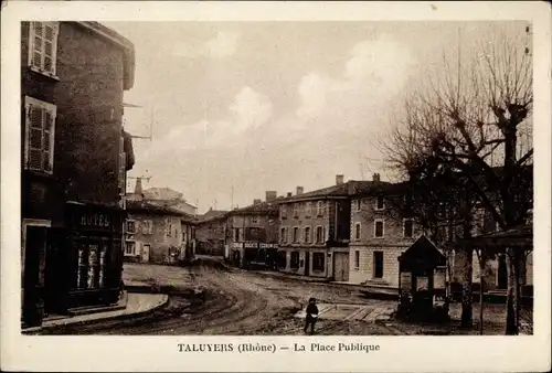 Ak Taluyers Rhône, La Place Publique