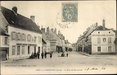 Ak Fère en Tardenois Aisne, La Rue des Marchands