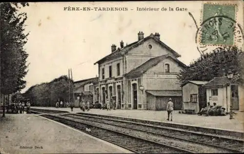 Ak Fère en Tardenois Aisne, Interieur de la Gare