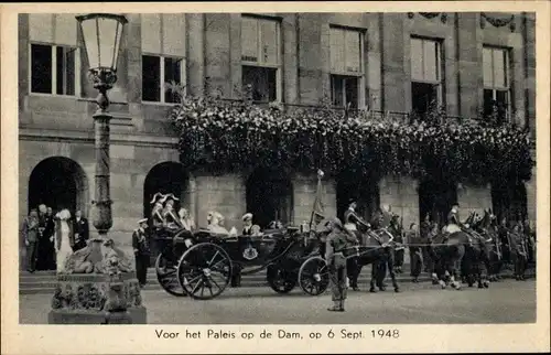 Ak Amsterdam Nordholland Niederlande, Voor het Paleis op de Dam 1948
