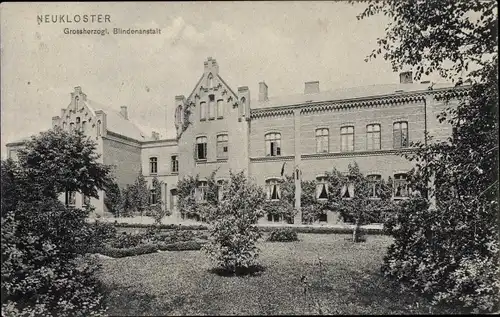 Ak Neukloster in Mecklenburg, Großherzogl. Blindenanstalt