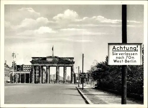 Ak Berlin Mitte, Blick auf das Brandenburger Tor