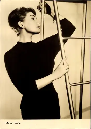 Ak Schauspielerin Margit Bara, Die Kluft, Eine Sonntagsliebe, Schmuggler