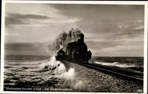 Ak Kampen auf Sylt, Hindenburgdamm, Eisenbahn