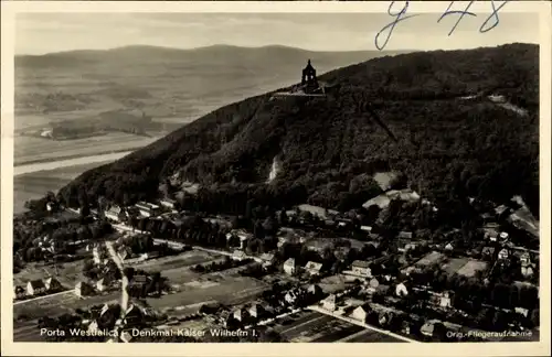 Ak Porta Westfalica, Fliegeraufnahme, Kaiser Wilhelm I. Denkmal