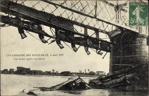 Ak Les Ponts de Cé Maine et Loire, Catastrophe, 1907, Une heure apres l'accident