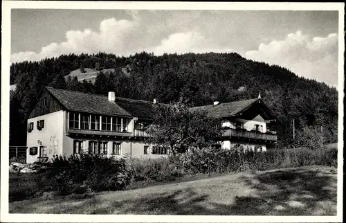 Ak Lenggries in Oberbayern, Kindererholungsheim Haus am Tratenbach, Außenansicht