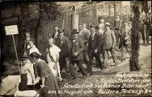 Foto Ak Dittersdorf Amtsberg im Erzgebirge, Fahnenweihe Gesellschaft Germania 1924, Festzug