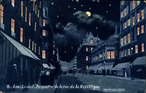 Mondschein Ak Lyon Rhône, La nuit, Perspective de la rue de la Republique