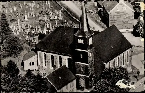 Ak Mützenich Monschau Montjoie in der Eifel, Kath. Pfarrkirche, Luftbild