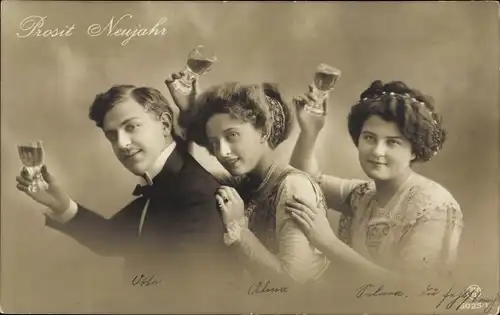 Ak Glückwunsch Neujahr, Menschen mit Sektgläsern, Portrait