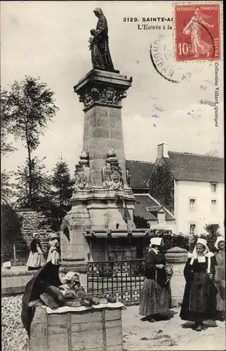 Ak Sainte Anne d'Auray Morbihan, Denkmal, Frauen in bretonischer Tracht