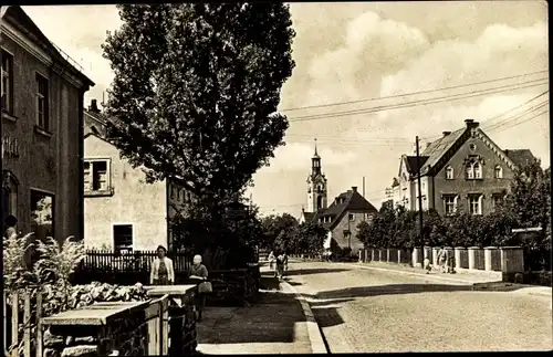 Ak Niederwiesa Sachsen, Blick in die Dresdner Straße, Apotheke, Kirche