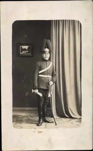 Foto Ak Deutscher Soldat in Uniform, Portrait, Atelier Hans Möller, München