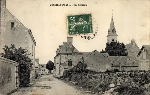 Ak Cornillé Maine et Loire, Vue Generale, Eglise