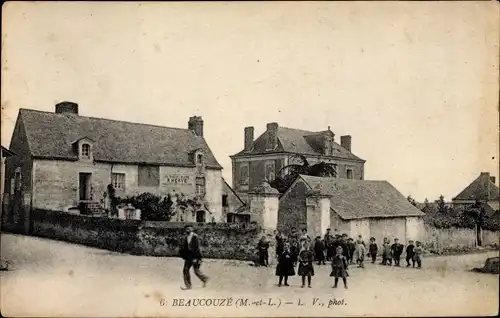 Ak Beaucouzé Maine et Loire, Une Rue, Enfants, Ortspartie