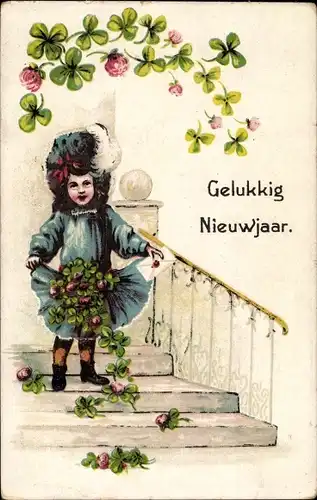 Präge Ak Glückwunsch Neujahr, Mädchen mit Glücksklee, Treppen, Blumen