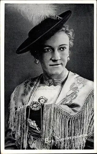 Ak Bayrische Meisterjodlerin in Volkstracht